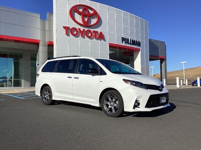 2020 Toyota Sienna SE Premium