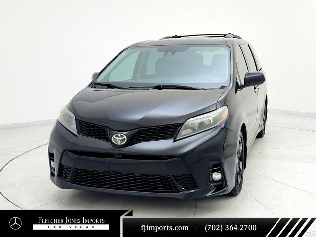 2020 Toyota Sienna SE