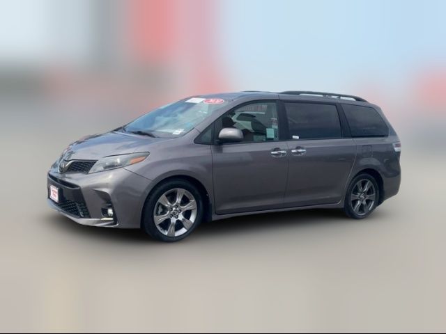 2020 Toyota Sienna SE