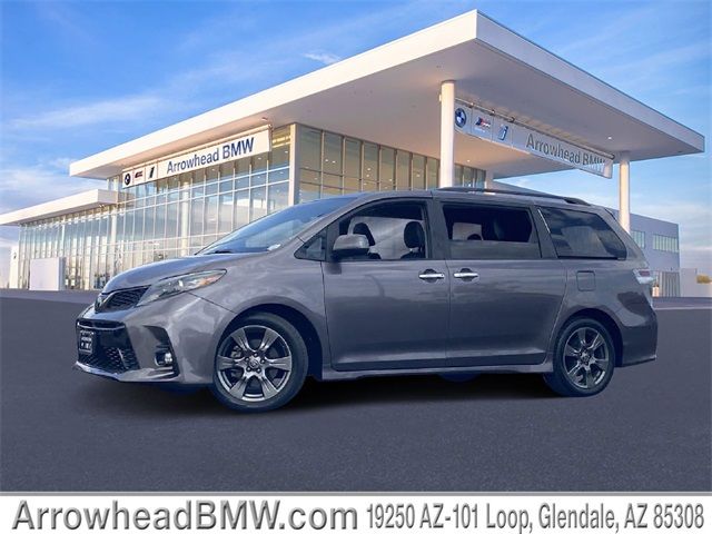 2020 Toyota Sienna SE