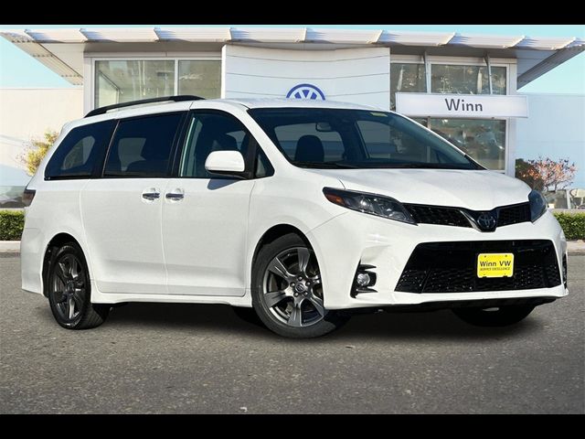 2020 Toyota Sienna 