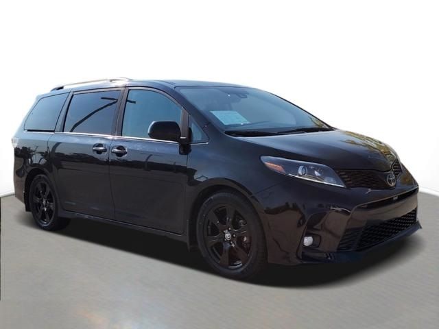 2020 Toyota Sienna SE