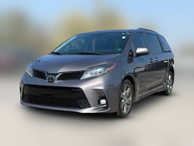 2020 Toyota Sienna SE