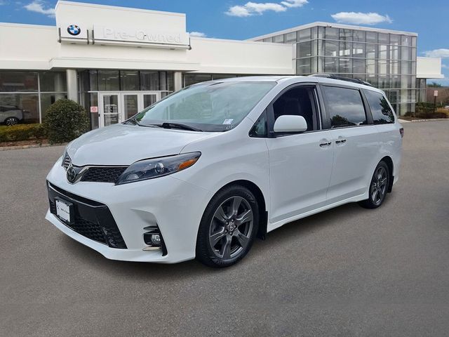 2020 Toyota Sienna SE