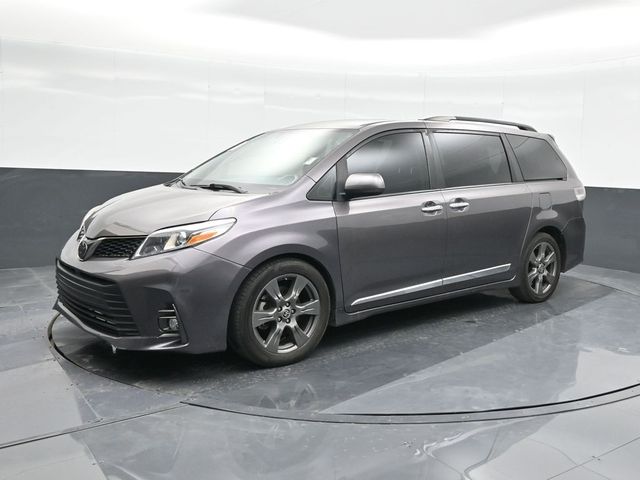 2020 Toyota Sienna SE