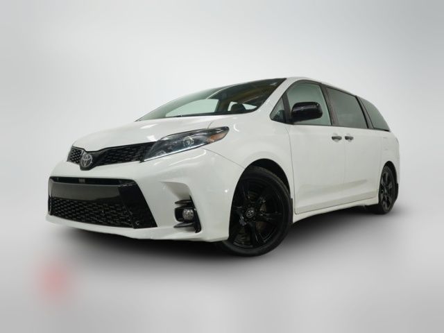 2020 Toyota Sienna SE