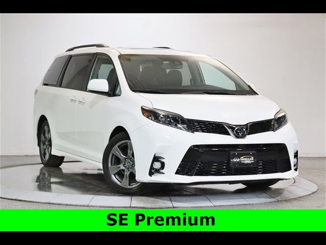 2020 Toyota Sienna SE