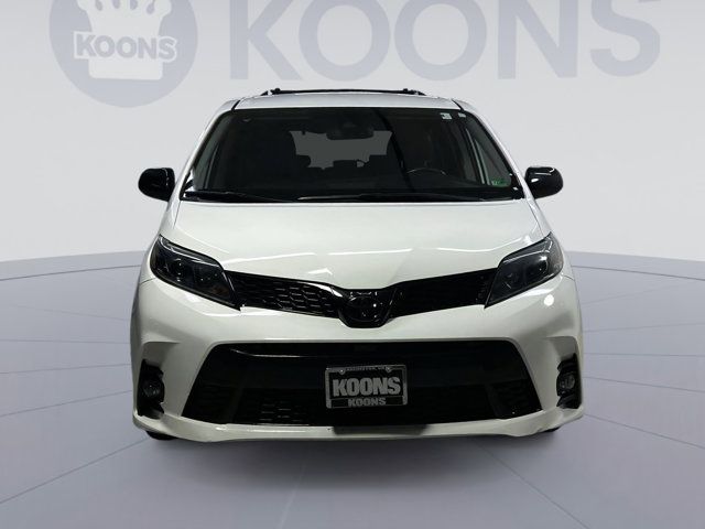 2020 Toyota Sienna SE