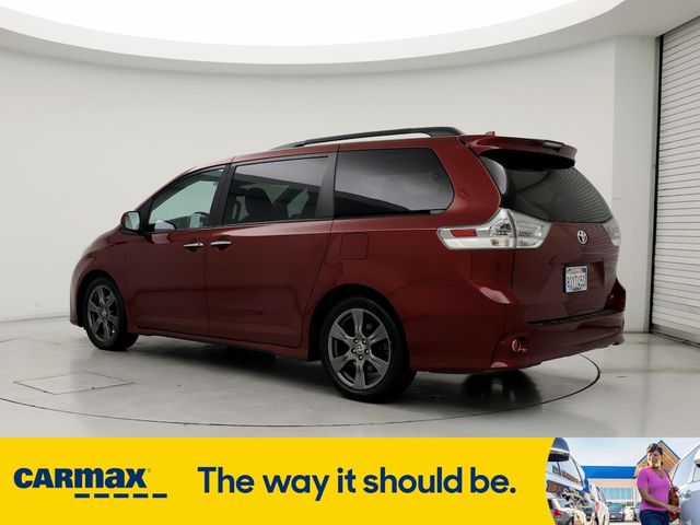 2020 Toyota Sienna SE