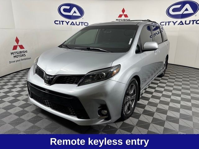 2020 Toyota Sienna 