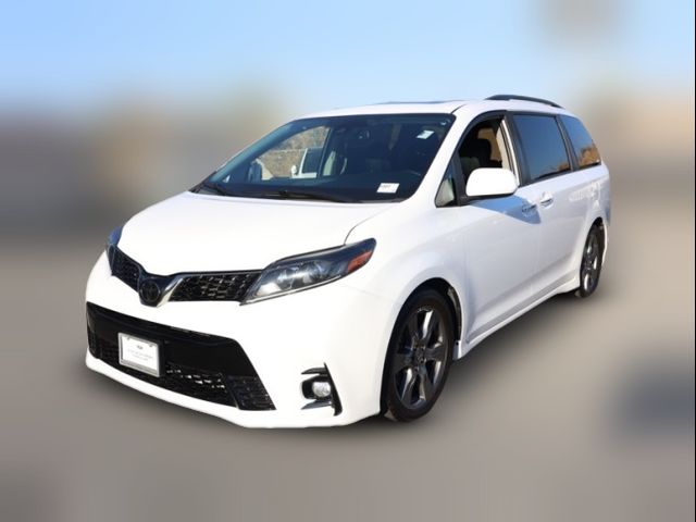 2020 Toyota Sienna 