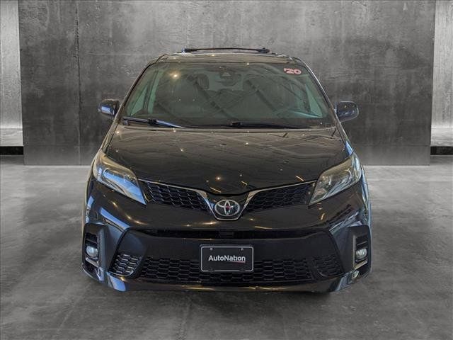 2020 Toyota Sienna SE