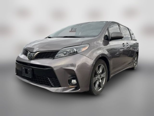 2020 Toyota Sienna SE