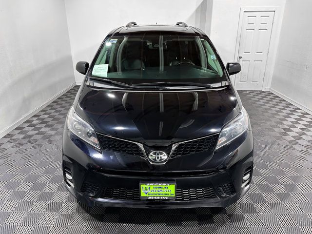 2020 Toyota Sienna SE Premium