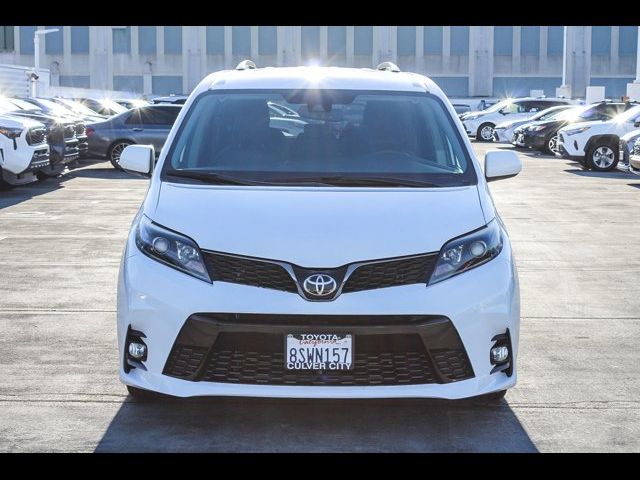 2020 Toyota Sienna SE Premium