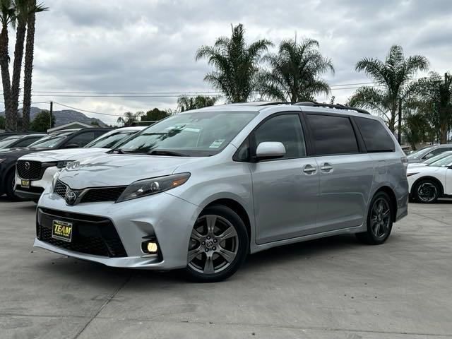 2020 Toyota Sienna SE Premium