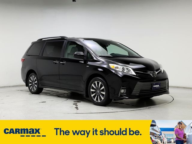 2020 Toyota Sienna XLE