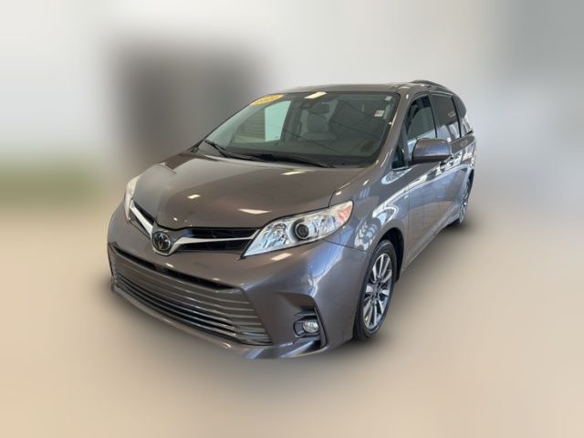 2020 Toyota Sienna XLE