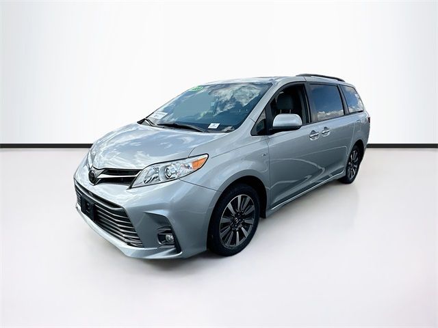 2020 Toyota Sienna XLE