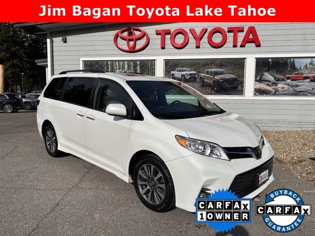 2020 Toyota Sienna XLE