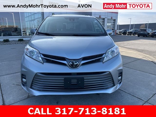 2020 Toyota Sienna XLE