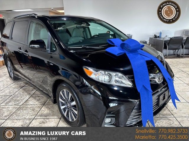2020 Toyota Sienna XLE