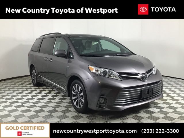 2020 Toyota Sienna XLE