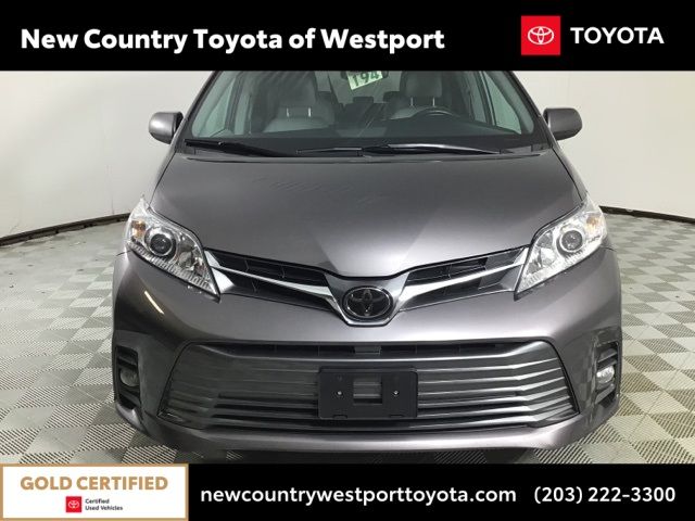 2020 Toyota Sienna XLE