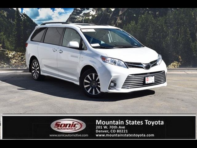 2020 Toyota Sienna XLE