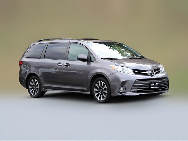 2020 Toyota Sienna 