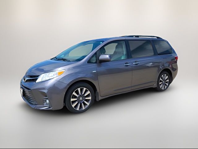 2020 Toyota Sienna XLE