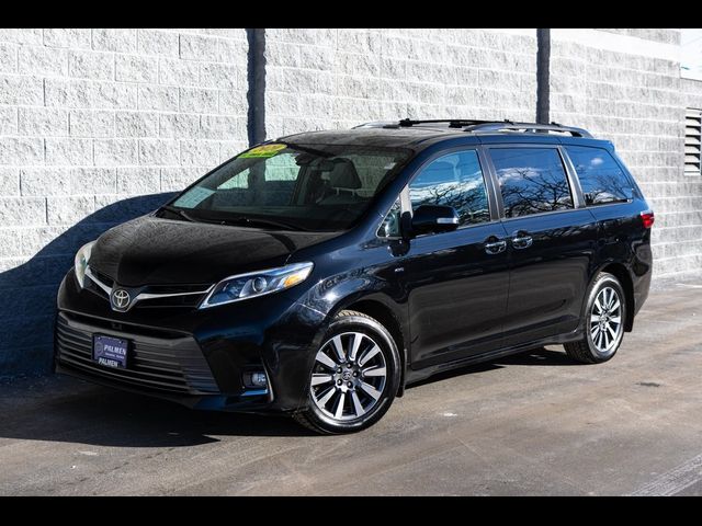 2020 Toyota Sienna XLE