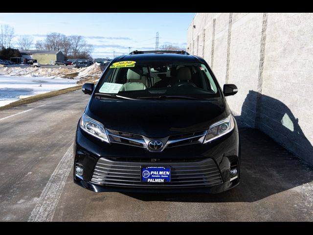 2020 Toyota Sienna XLE