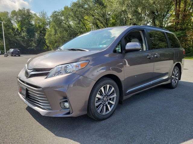 2020 Toyota Sienna XLE Premium