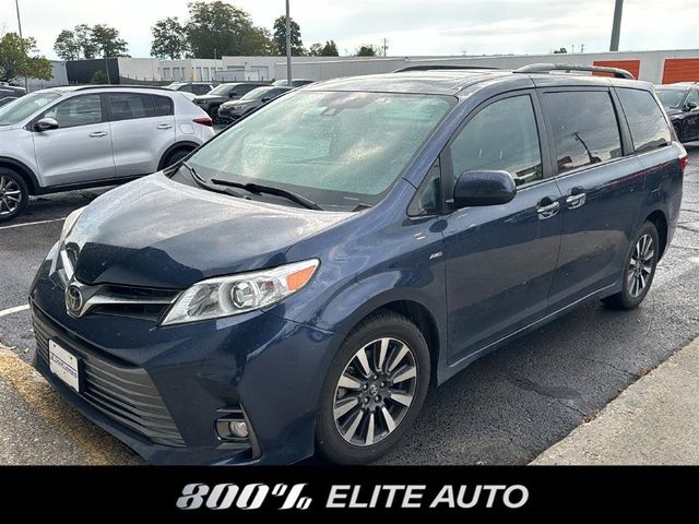 2020 Toyota Sienna XLE