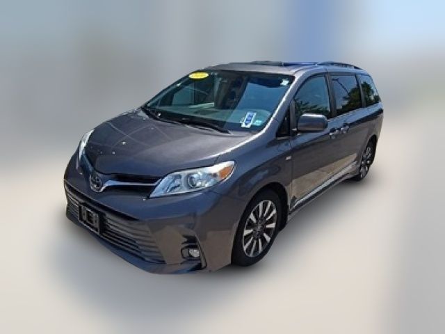 2020 Toyota Sienna XLE