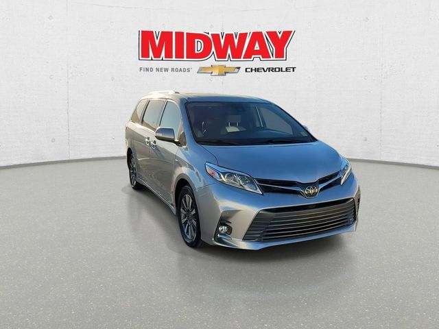 2020 Toyota Sienna XLE