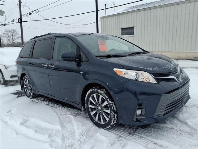 2020 Toyota Sienna XLE Premium