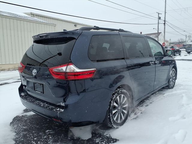 2020 Toyota Sienna XLE Premium
