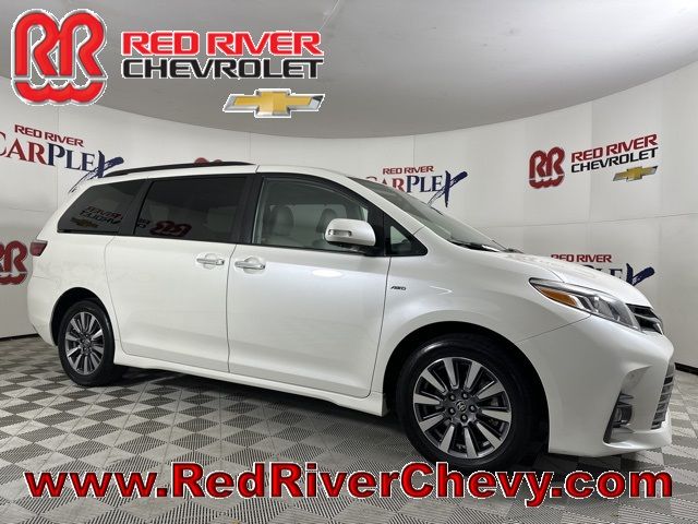 2020 Toyota Sienna XLE