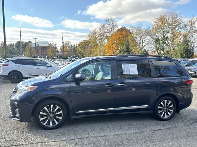 2020 Toyota Sienna XLE Premium