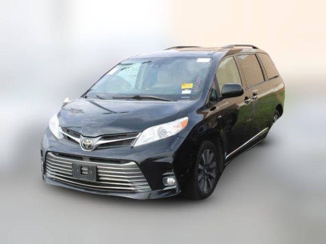 2020 Toyota Sienna XLE