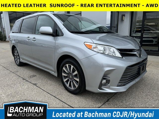 2020 Toyota Sienna XLE