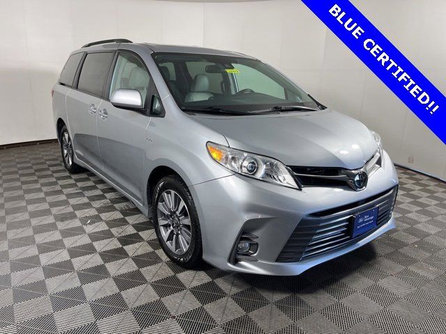 2020 Toyota Sienna XLE