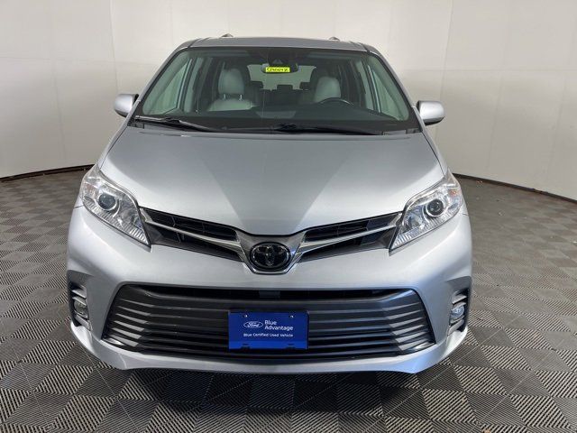 2020 Toyota Sienna XLE