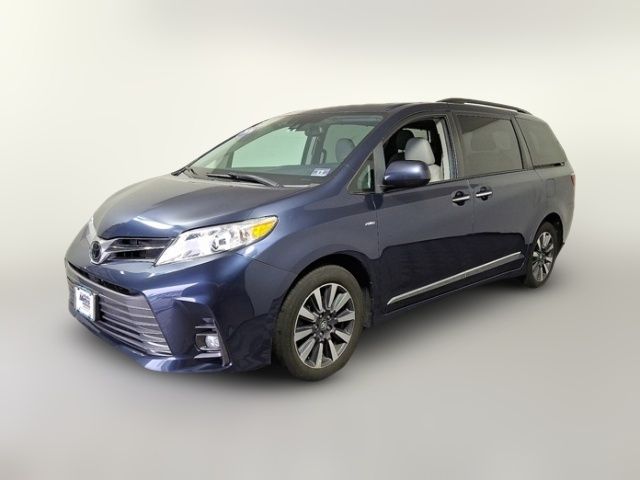 2020 Toyota Sienna XLE