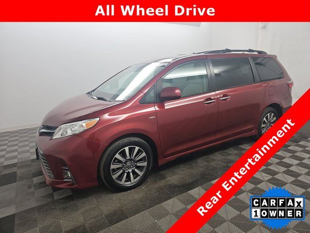 2020 Toyota Sienna XLE