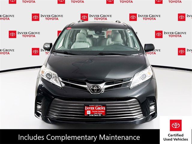 2020 Toyota Sienna XLE