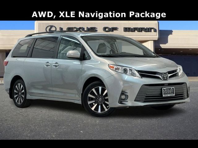 2020 Toyota Sienna XLE