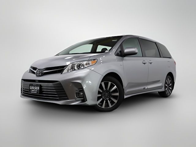 2020 Toyota Sienna XLE